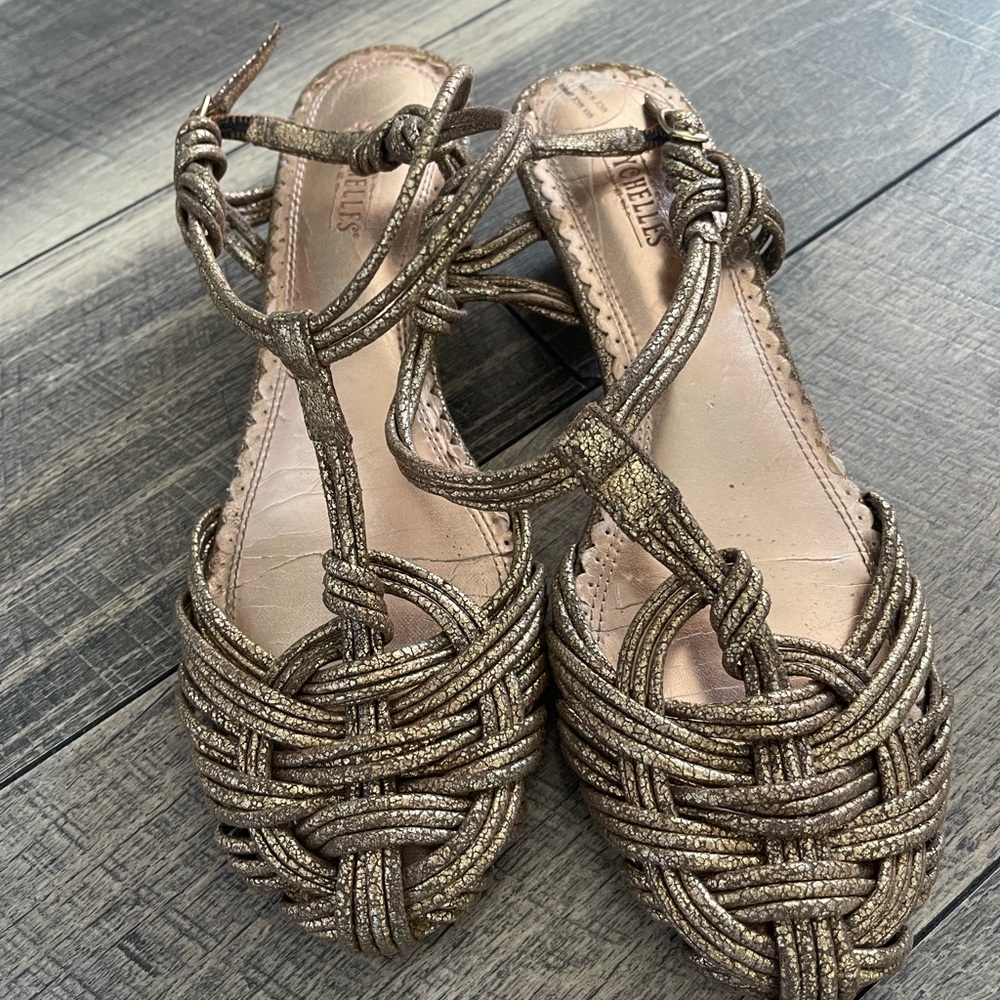 Seychelles Metallic Woven Sandals